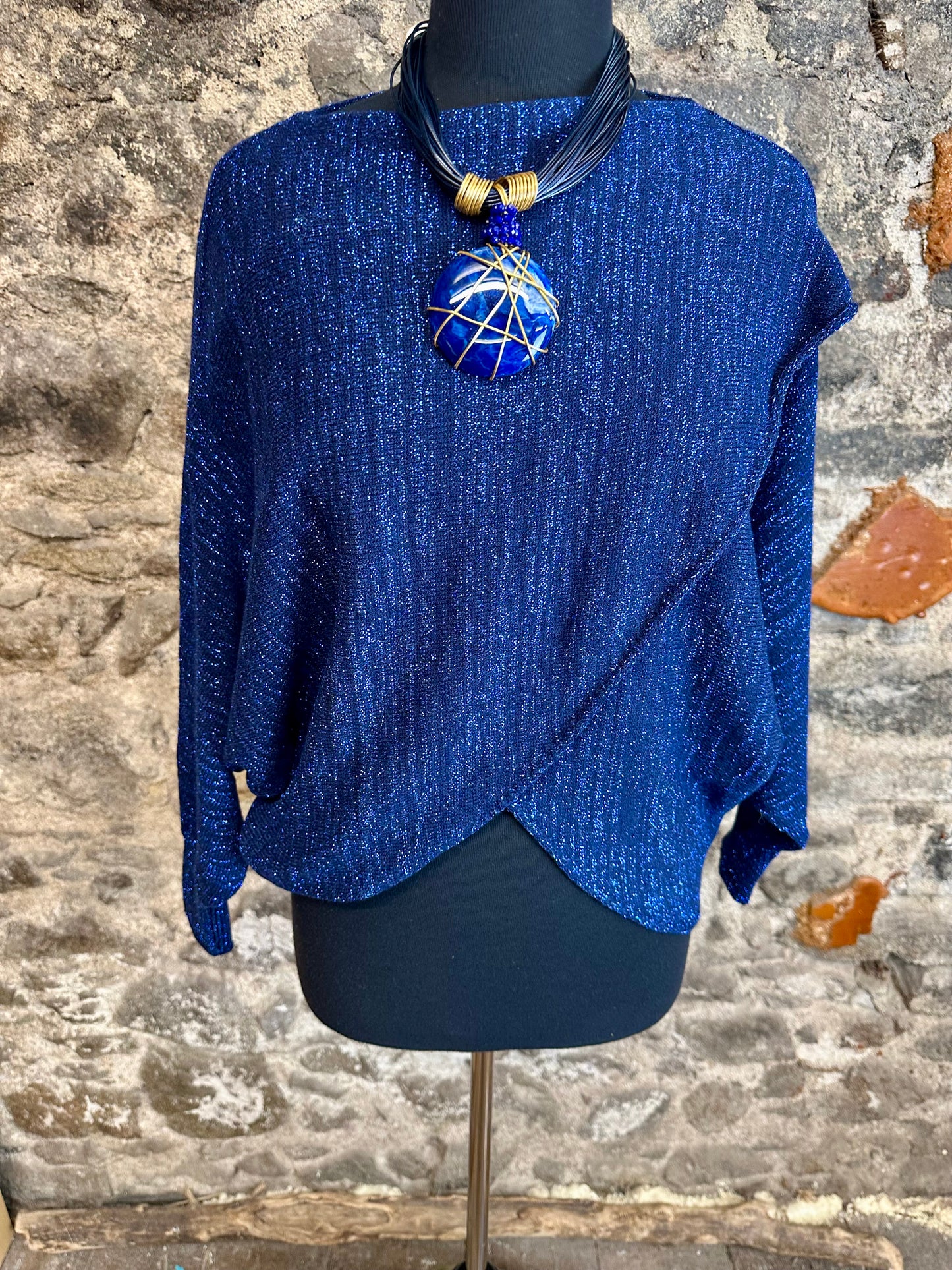 Systement indigo wire neckpiece