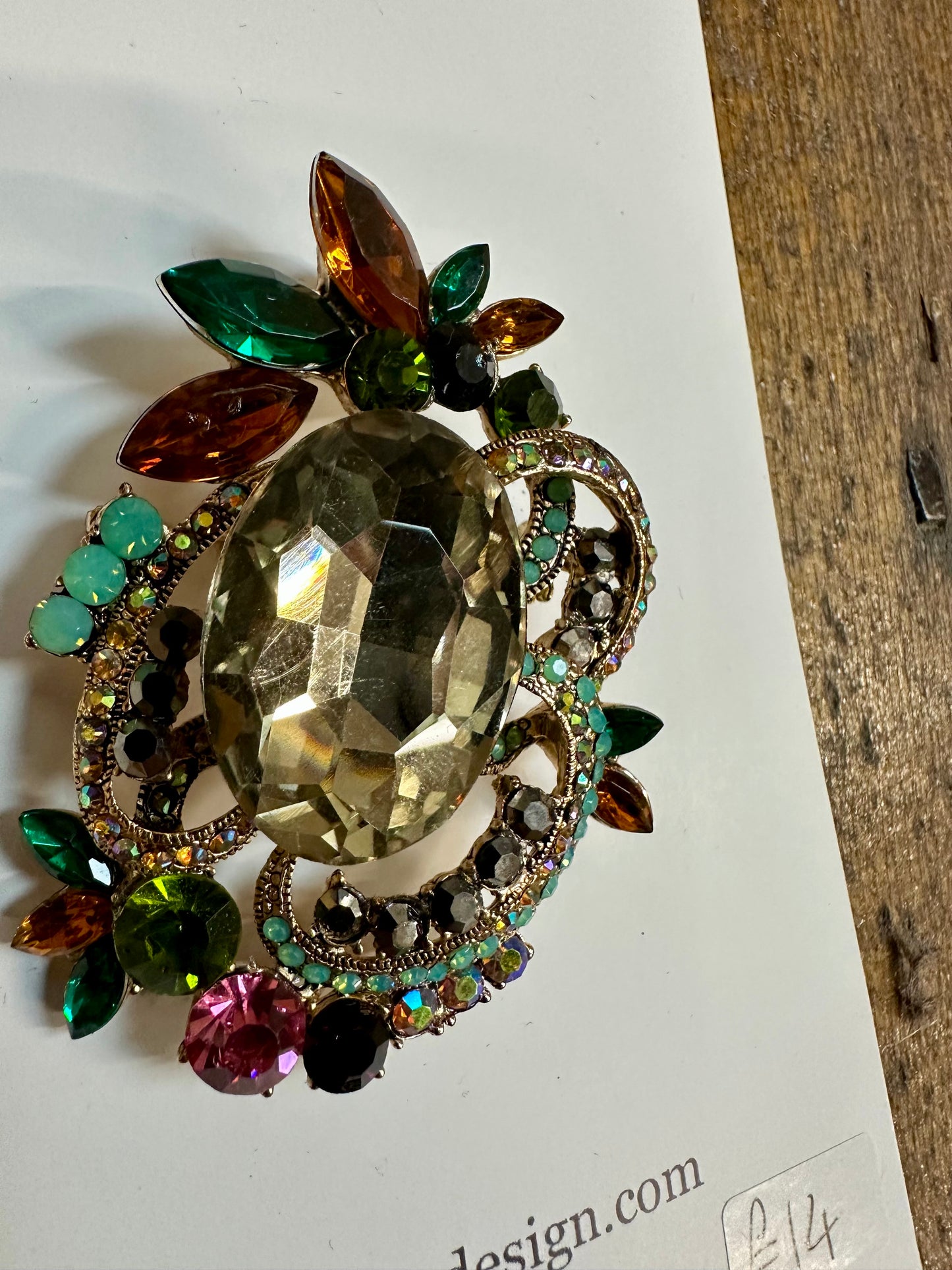 “Lorsha loves “ statement bejewelled pin brooch