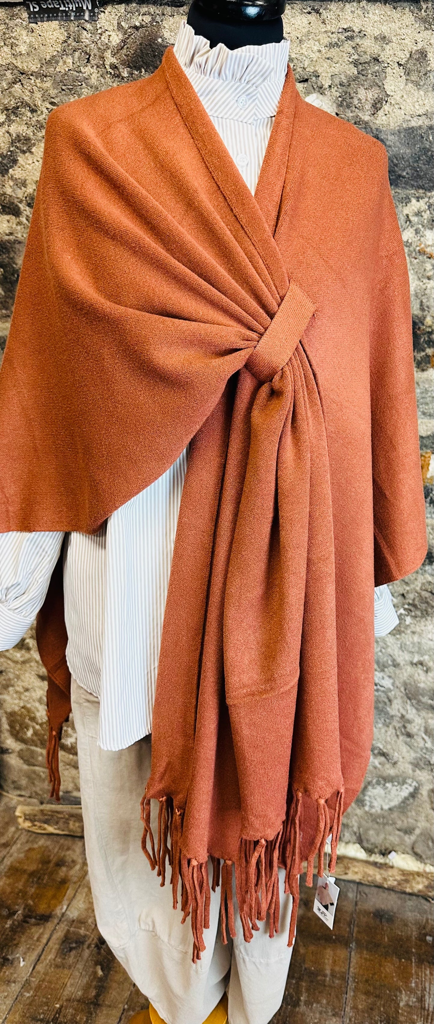 “Chelsea “ country rust cosey loop stole wrap
