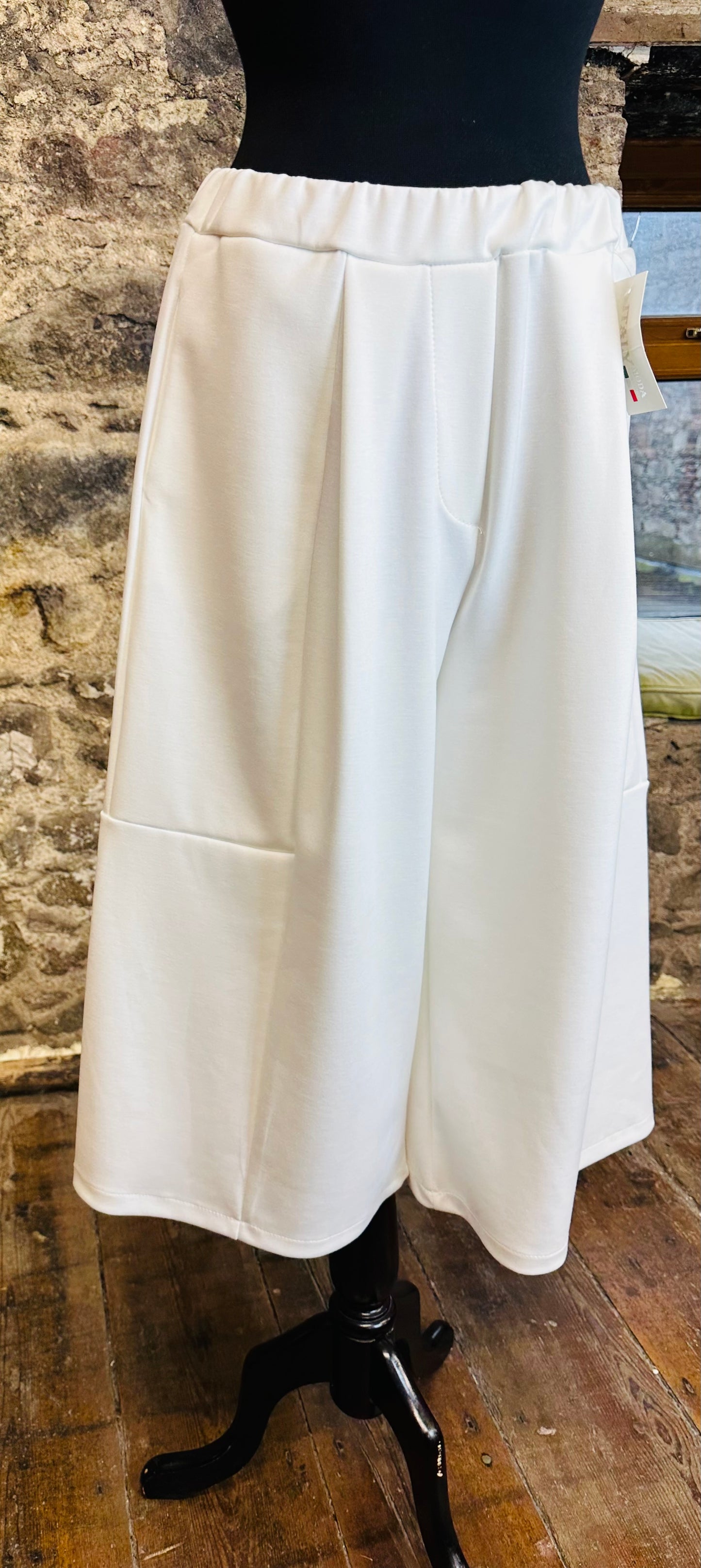 “Harriet “ 3/4 length Italian ivory cullottes