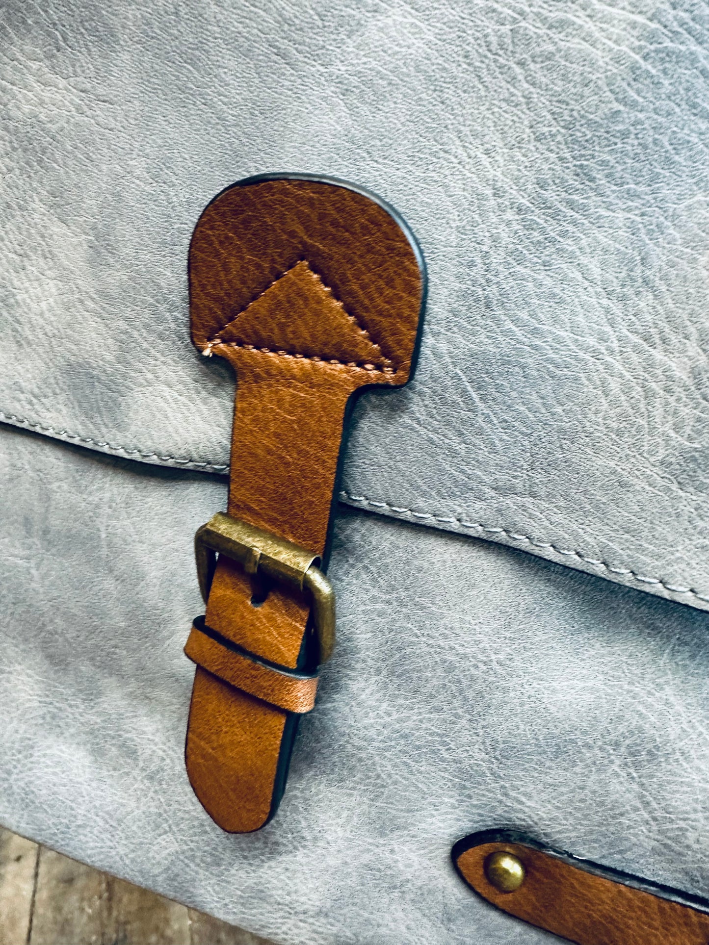 “Maggie “sky vegan satchel crossbody