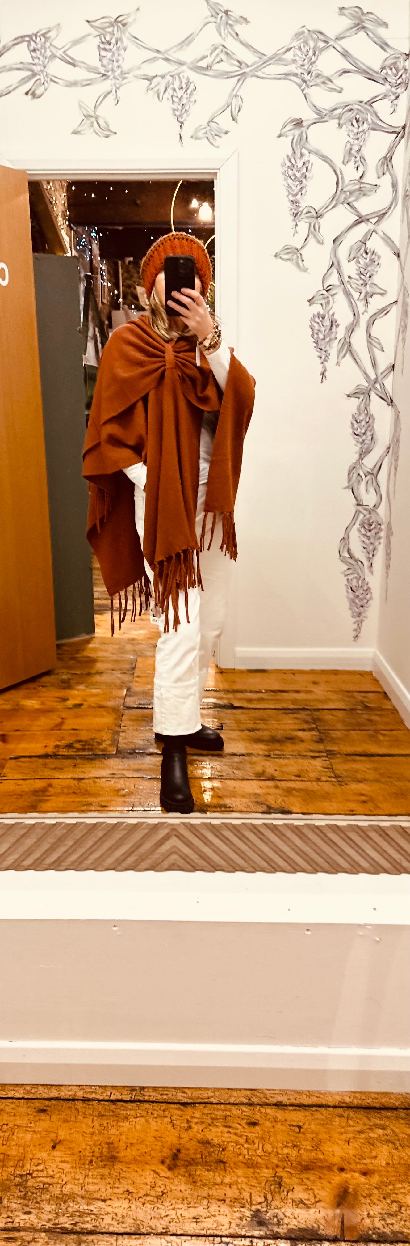 “Chelsea “ country rust cosey loop stole wrap