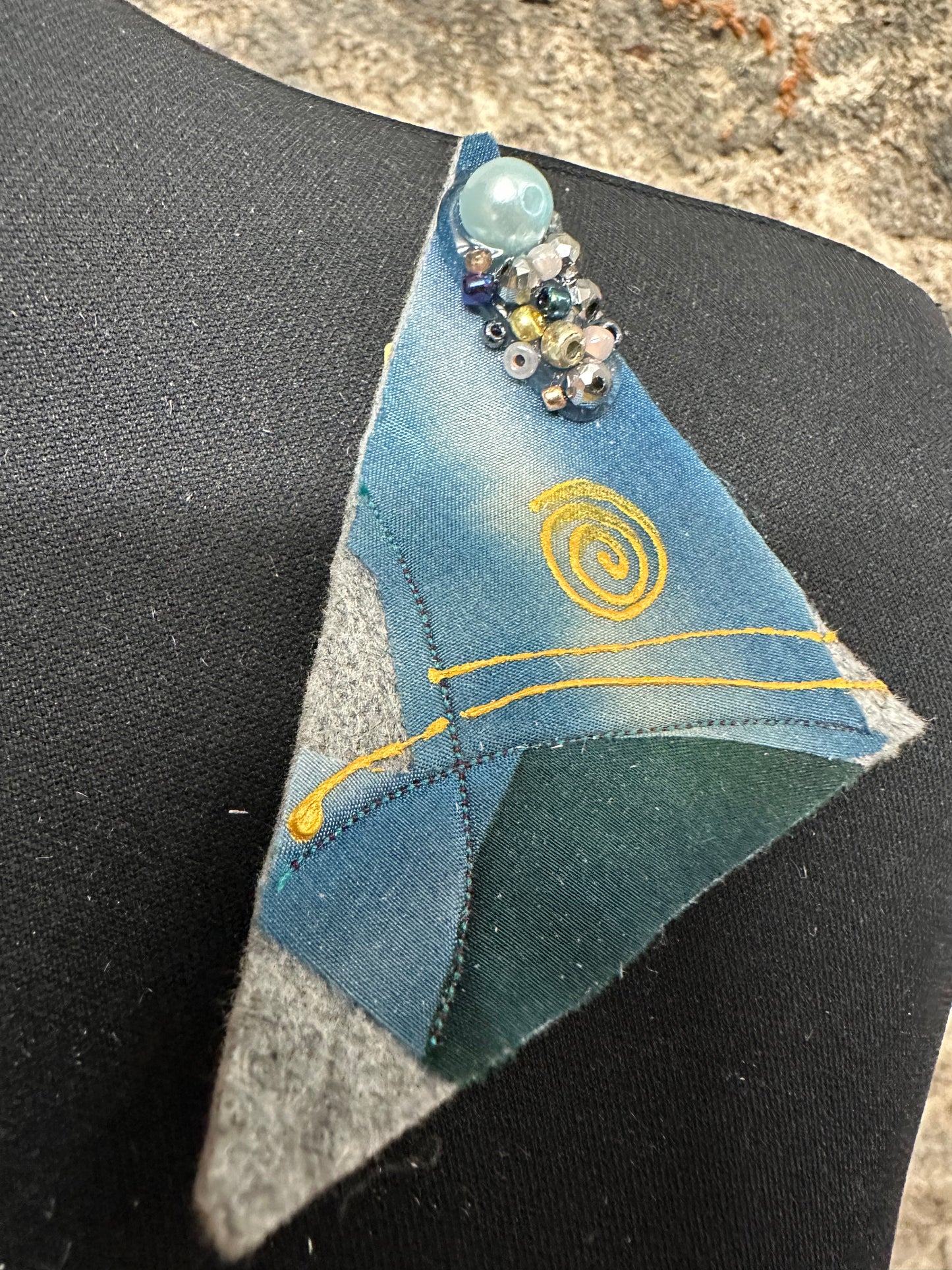 Lorsha Design Handpainted silk brooch pins