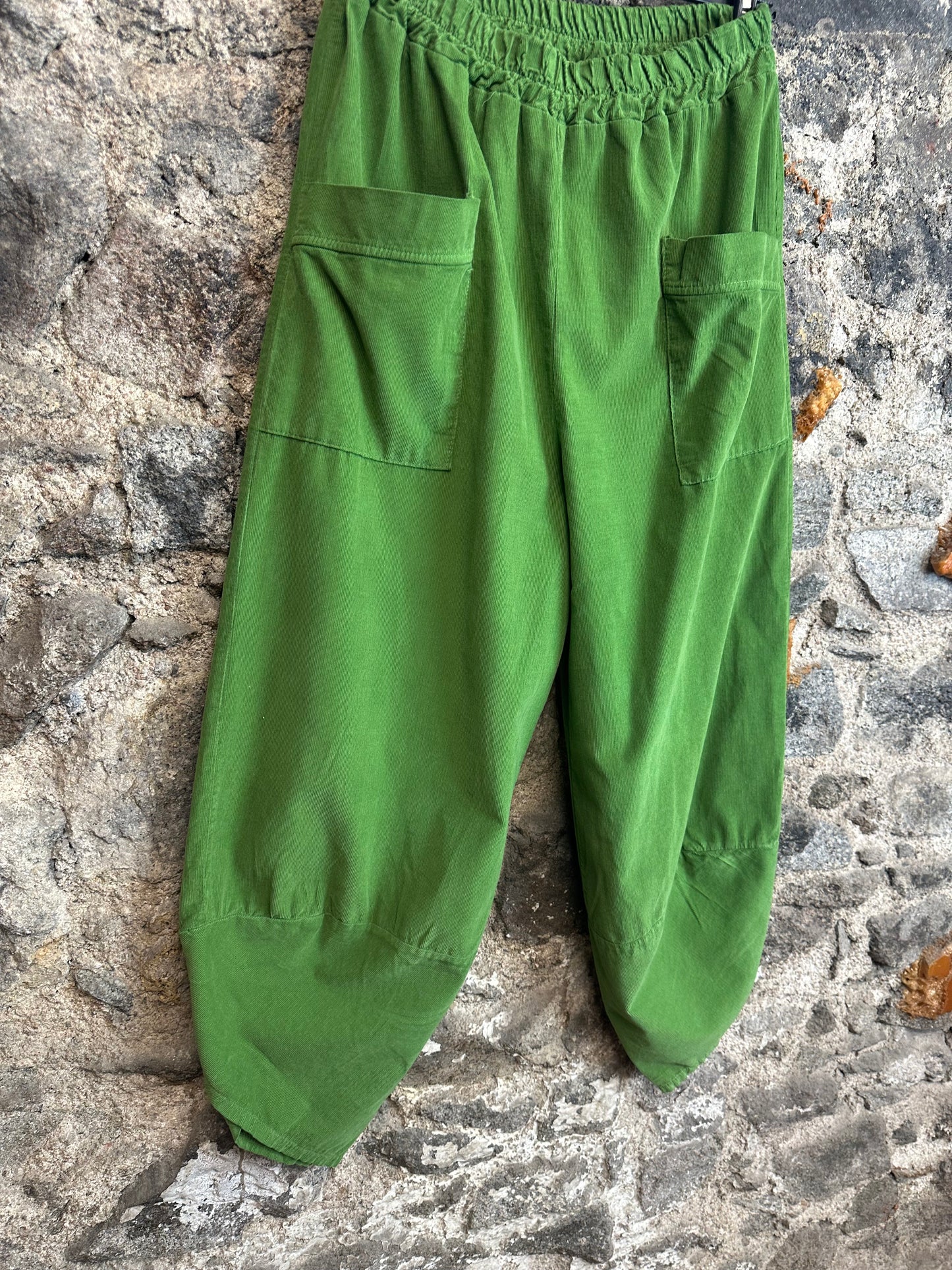 “Toni “ emerald green Italian needle corduroy cocoon cullottes