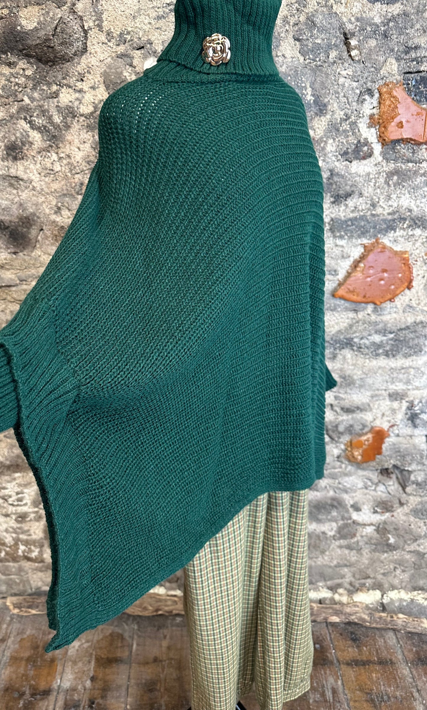 “Darina” Forest green high neck knit sleeved polo neck cape