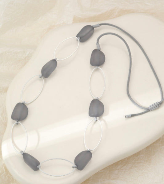 Statement style necklace