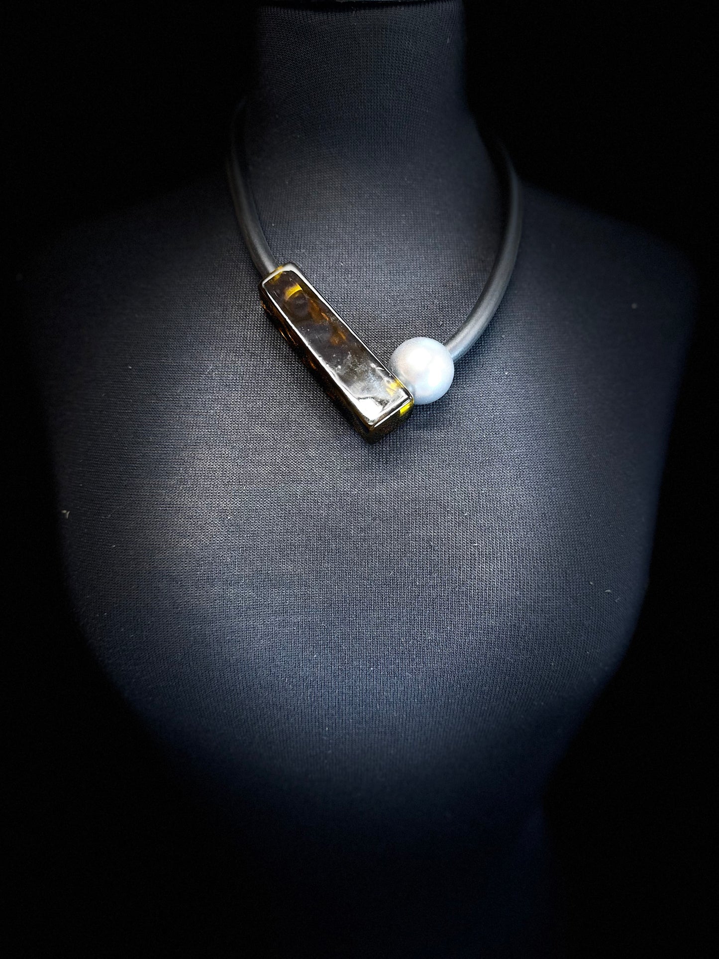 Statement magnetic piece neckpiece
