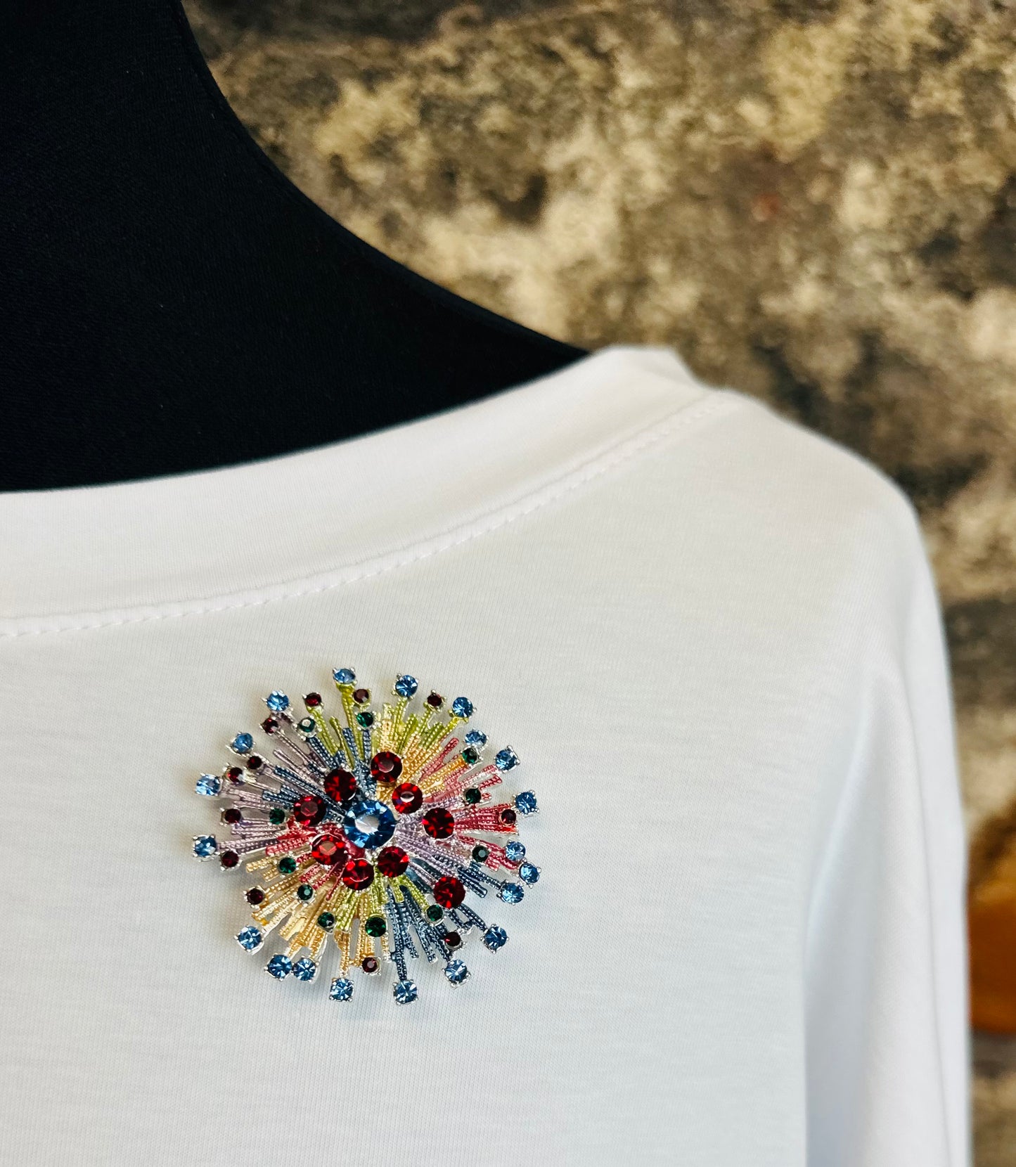 Sunburst lorsha loves  magnetic brooch collection