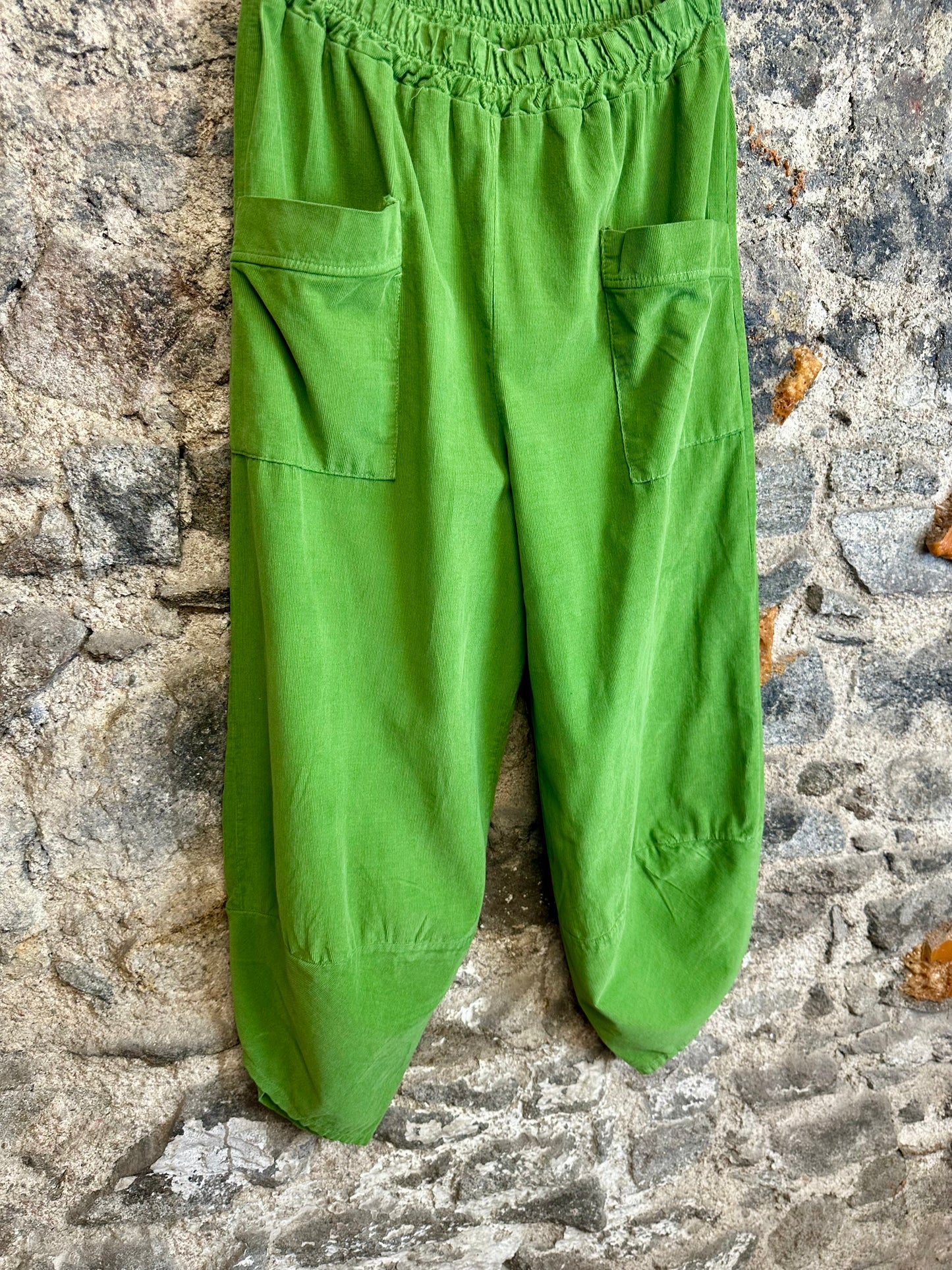 “Toni “ emerald green Italian needle corduroy cocoon cullottes