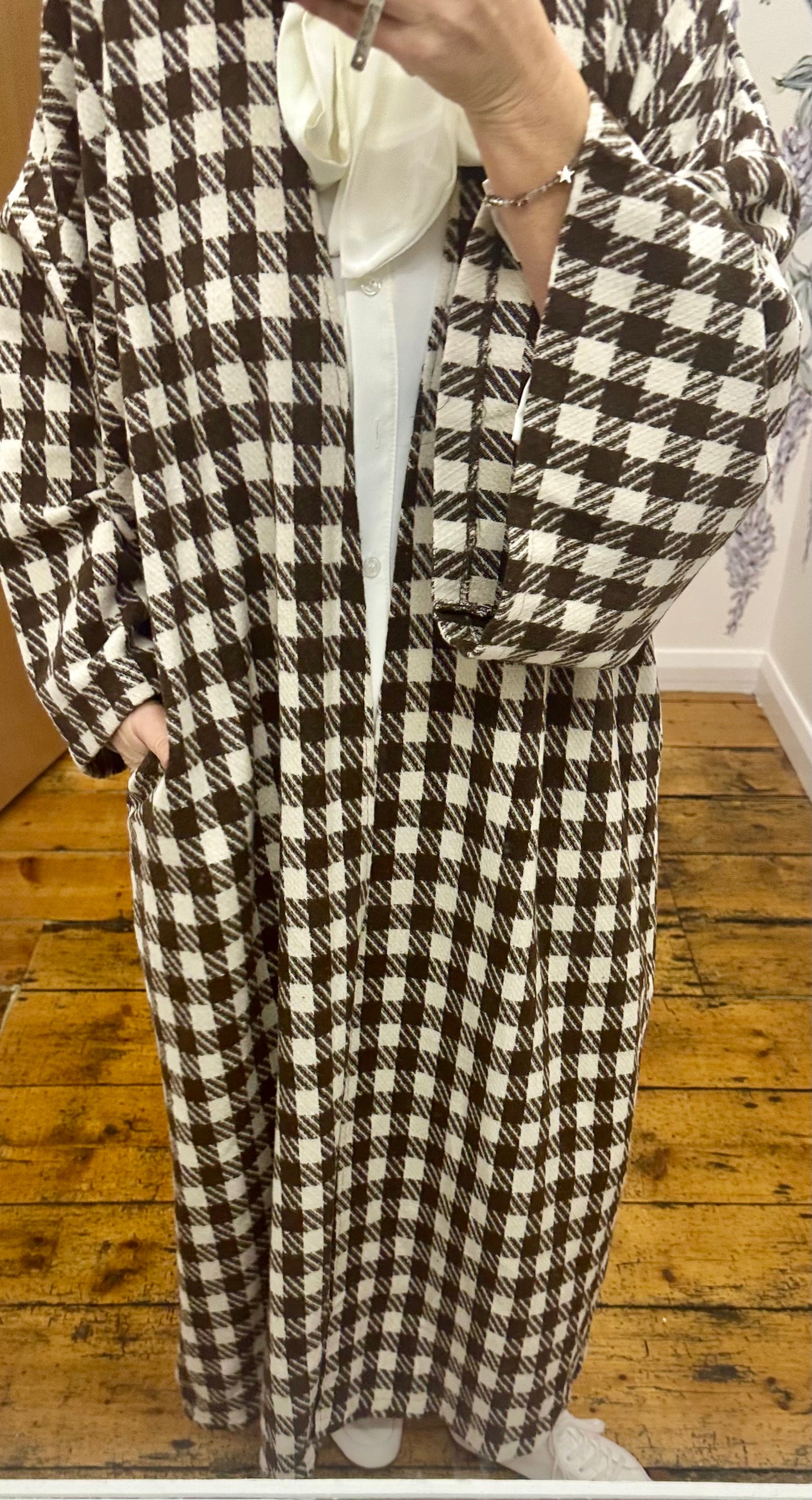 “Rita” chocolate and cream italian dogtooth kimono duster coat