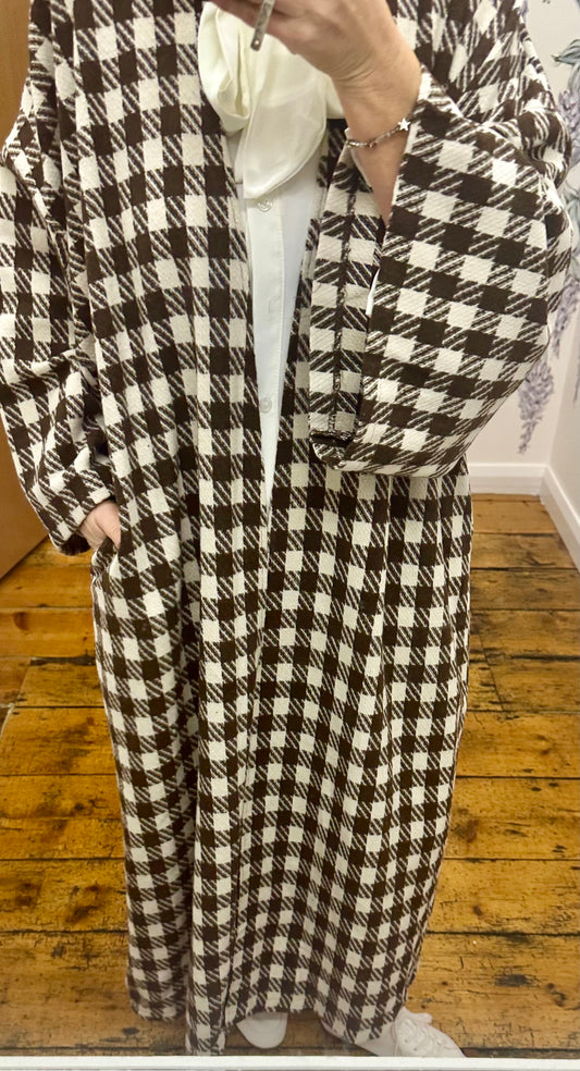 “Rita” chocolate and cream italian dogtooth kimono duster coat