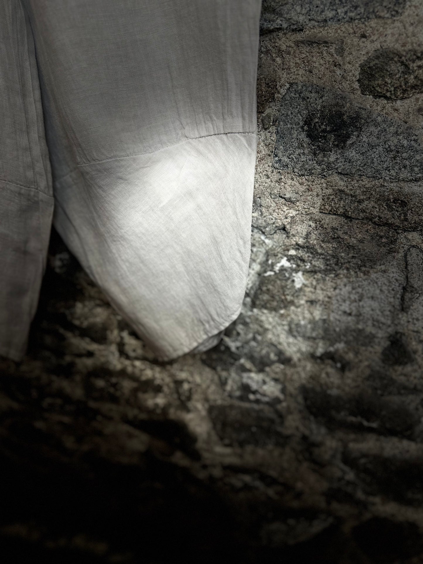 “Sam “ white Italian linen deep pocket cullottes