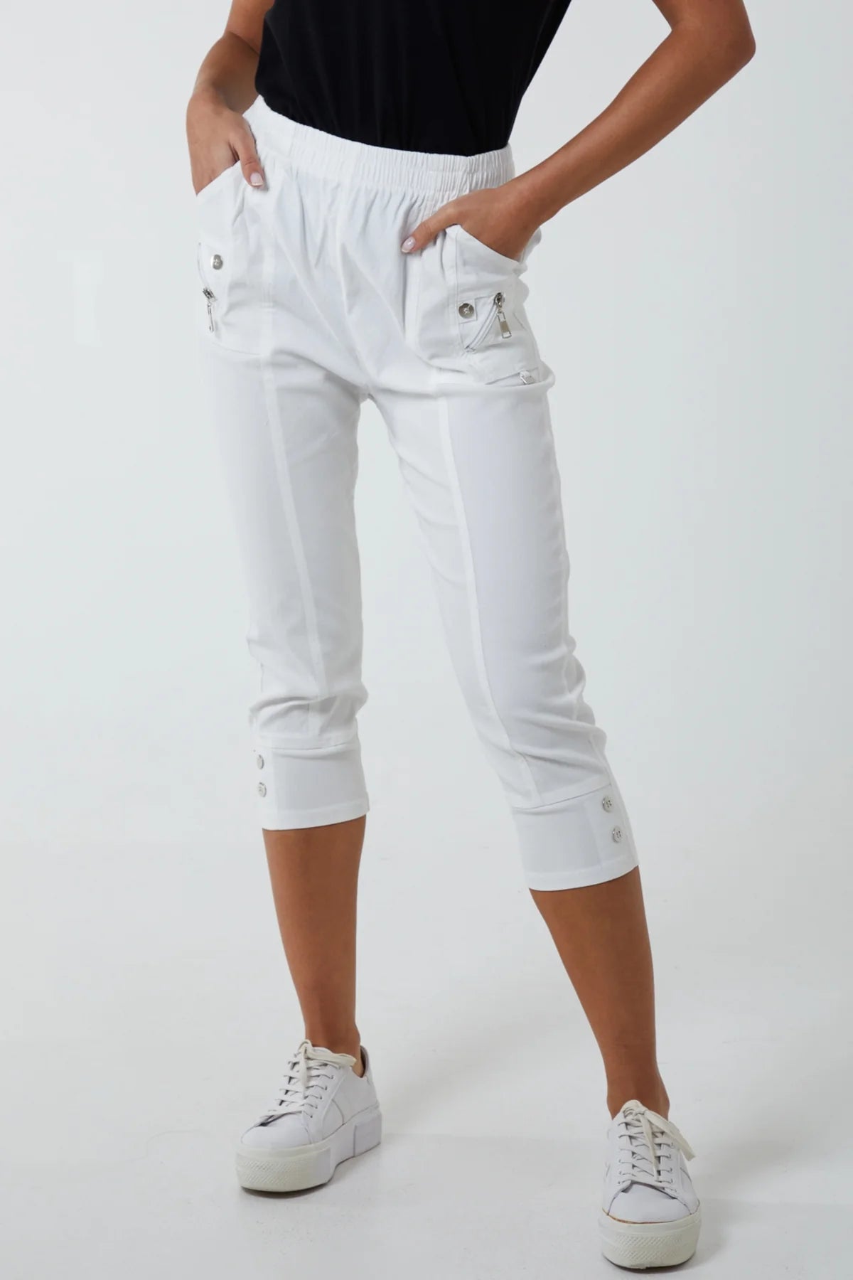 “Zandie “ white zip pocket detail stretch fabric 3/4 length trousers