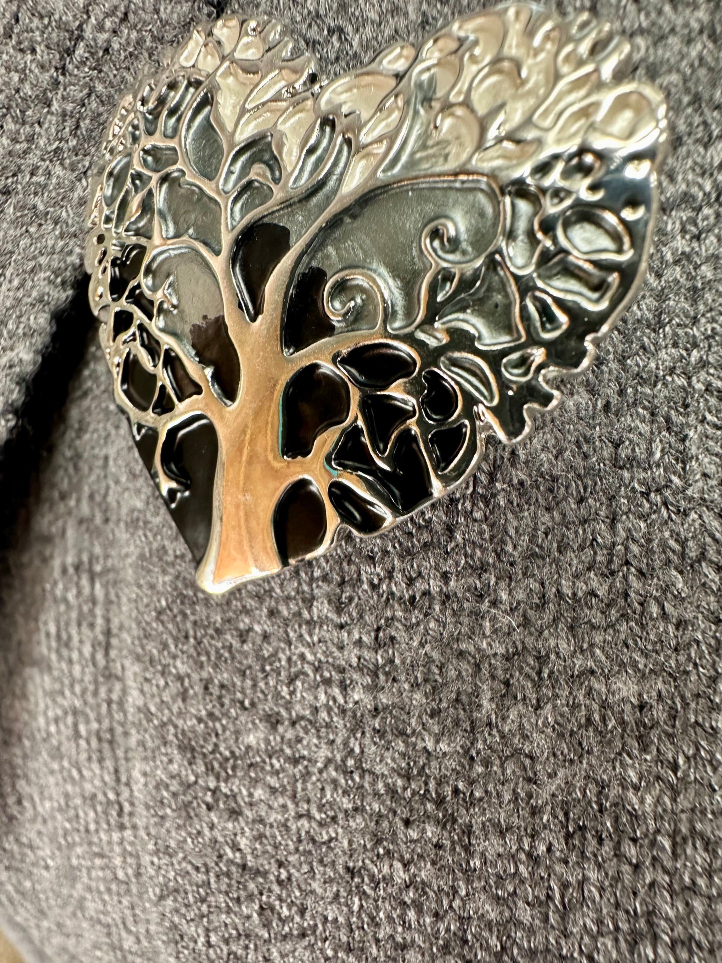 Tree of hearts metal nickle free magnetic brooch